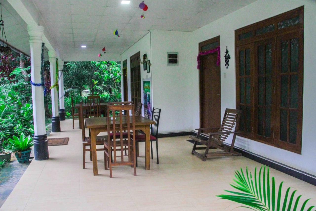 Sigiriya Mana B&B Экстерьер фото