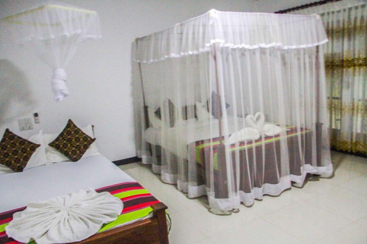 Sigiriya Mana B&B Экстерьер фото