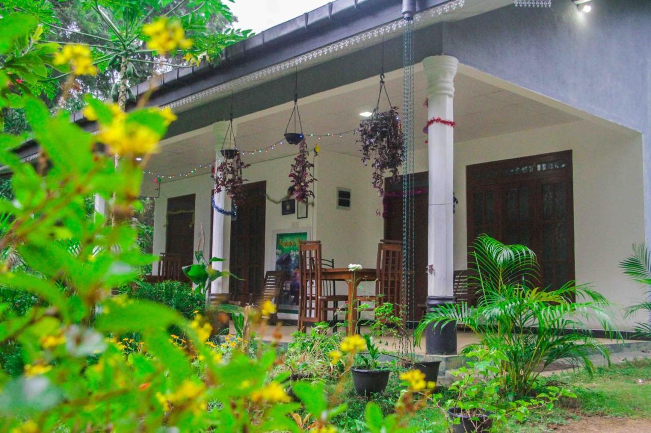 Sigiriya Mana B&B Экстерьер фото